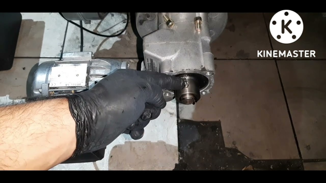 wymiana zawleczki z motoreduktorze, przekładni TECHNIX SV200
