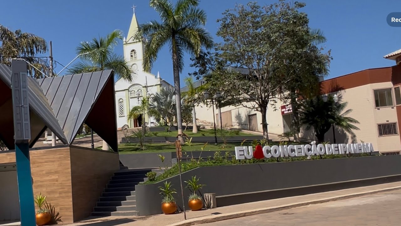 ESSA PEQUENA CIDADE DO INTERIOR,  DE MINAS  GERAIS, GUARDA UMA BELEZA QUE POUCA GENTE CONHECE.