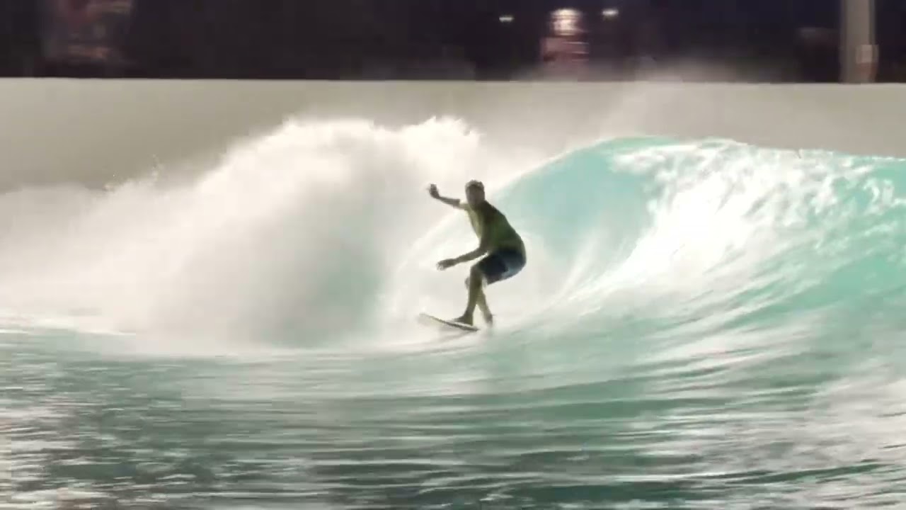 Surfland expert barrels b2 b3 garopaba wavegarden