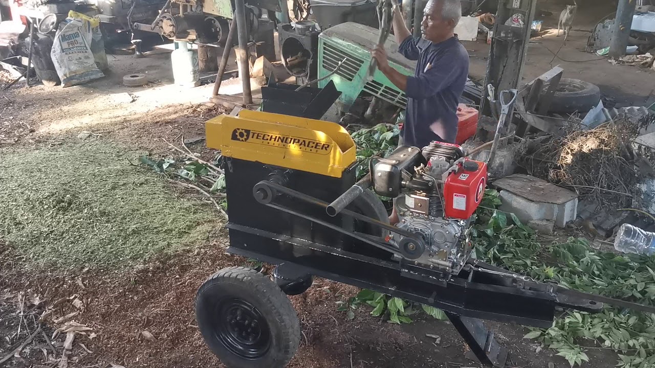 How to operate a woodchipper / bio shredder