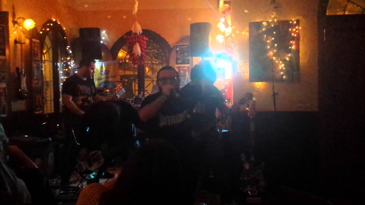 Too Xigen - From Ashes **INEDITO** (live @RockBar - Marina di Casal Velino (SA) / 15/11/2014)