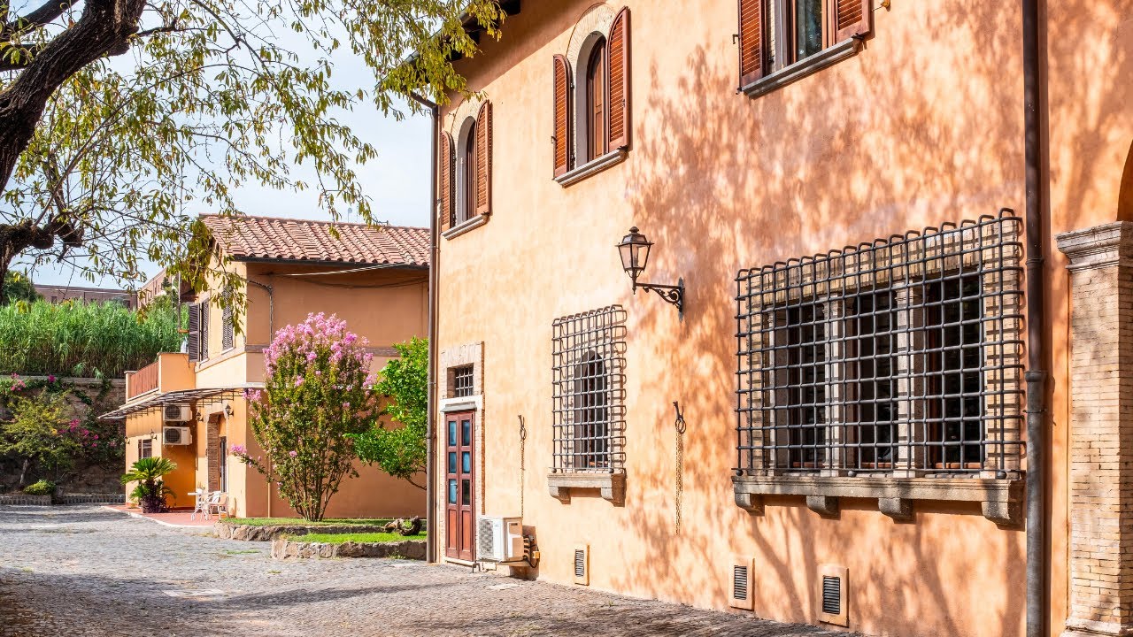 Villa Alberici. Your 16th century style holidays in Rome