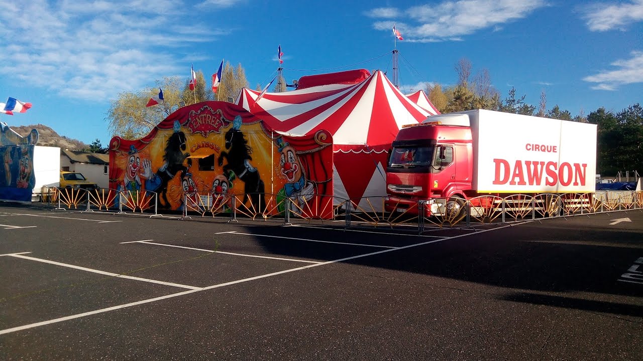 Le cirque Dawson du 23 au 24 Mars sur la place Emmanuel Mauras a St Julien Chapteuil (43)