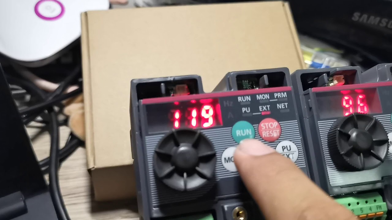 การใช้งาน Inverter Mitsubishi FR D700 เชื่อมต่อ Modbus RTU 485 กับ FX2N