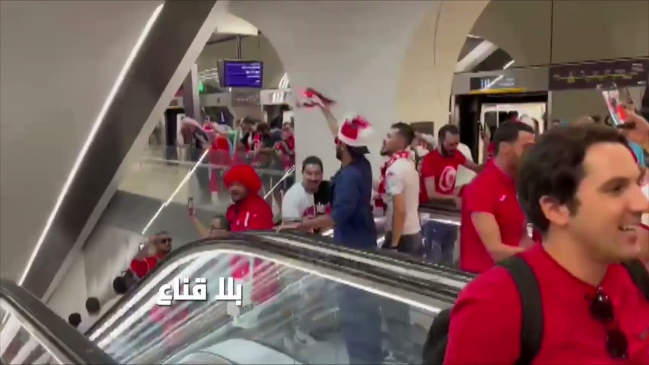 لحظة بلحظة مع جماهير المنتخب التونسي  مباراة الدنمارك..أهازيج وأغاني ورحلات من كل العالم