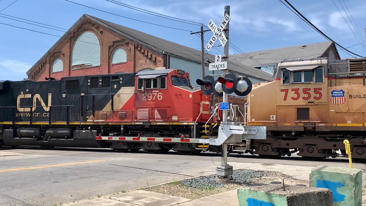 Trains At The CSX & Norfolk Southern Interchange, Gate Runners Included With Big Trains In Big City!