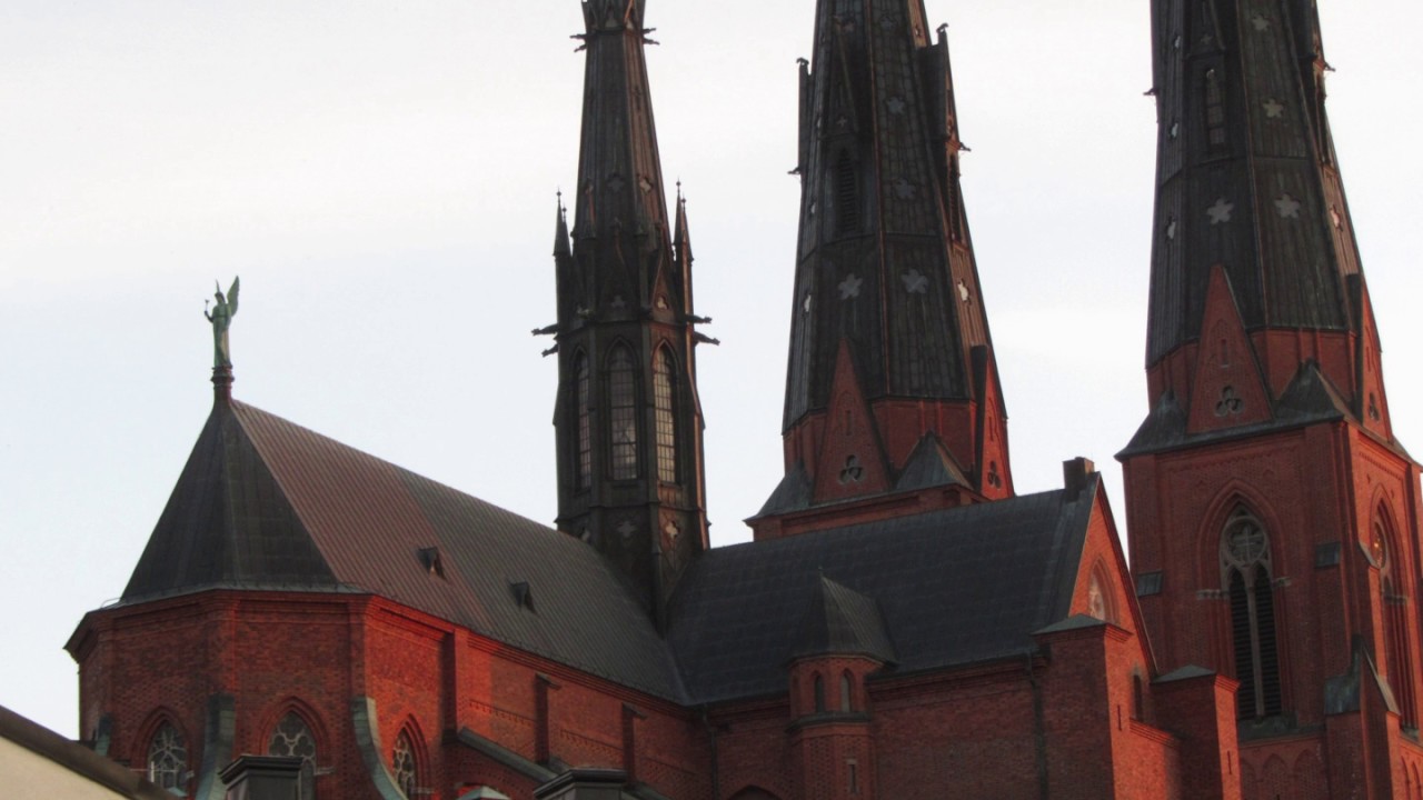 Alla fem klockorna i Uppsala domkyrka (bildspel, 8 inspeln. från pingst och 11/11 2018, 1 två ggr)