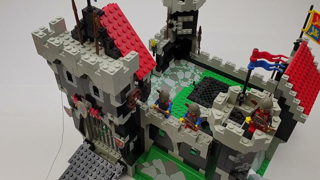 Presentation of the Set2 6086 Lego Black Knight's Castle