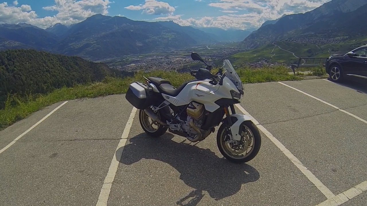 Introduction - Moto Guzzi V100 Mandello - Mivv GP Pro - POV Ride