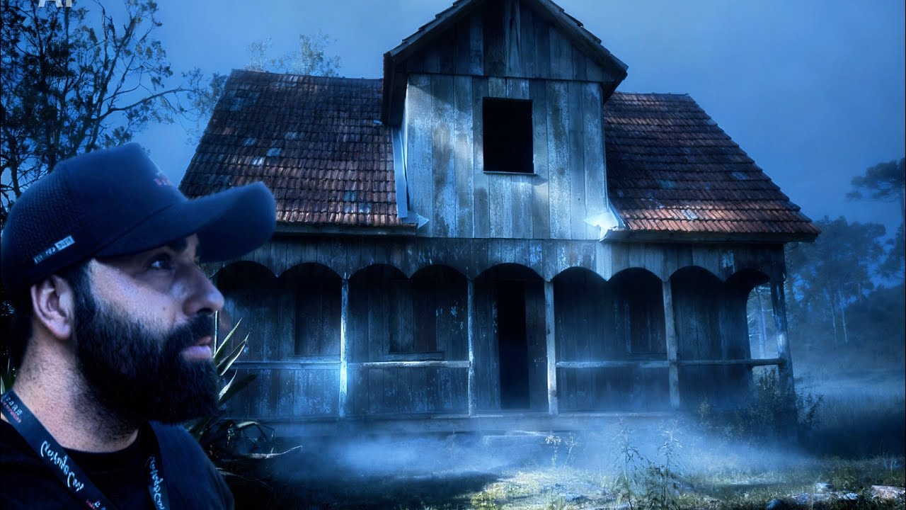 IMAGINE BATER UMA FOTO DE UMA CASA ANTIGA E APARECER UM FANTASMA DE UM MENINO TE OLHANDO…..,