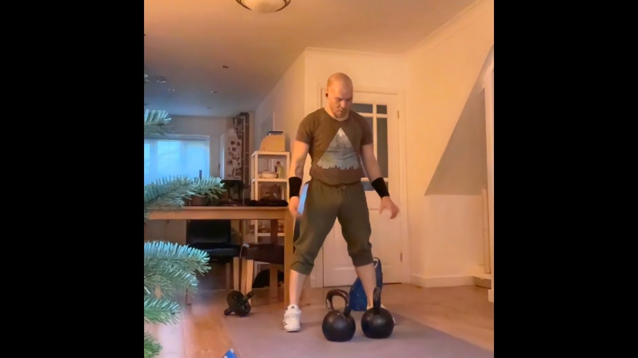 Hard volume double clean & jerk - 90 reps in 43 minutes 2 x 24kg