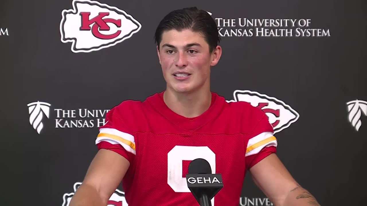 RB Louis Rees-Zammit speaks at Chiefs rookie minicamp