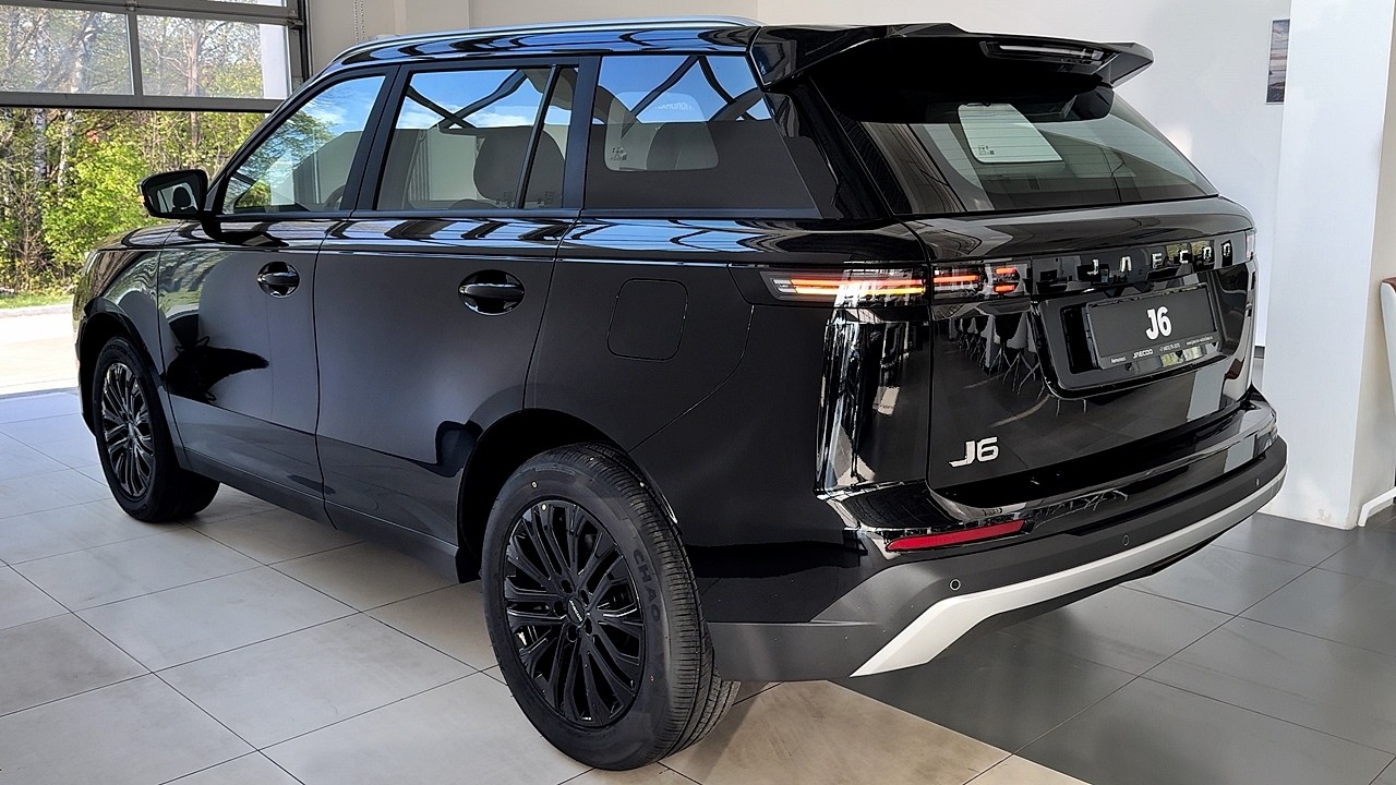 2027 Jaecoo J6 - Exterior and interior details