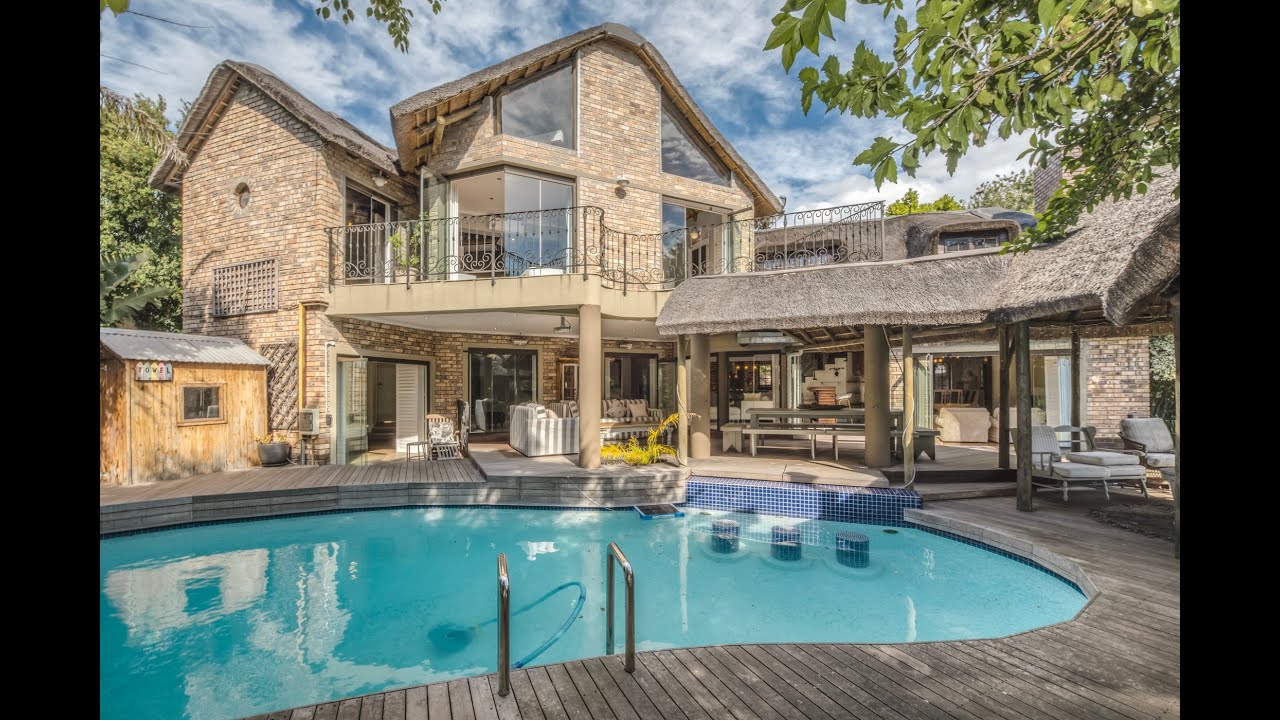5 bedroom house for sale in Walmer | Pam Golding Properties
