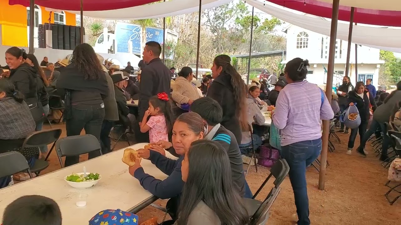 Llegando  para el almuerzo en Rio Flores Boda   de Jeronimo  y Bernardina 