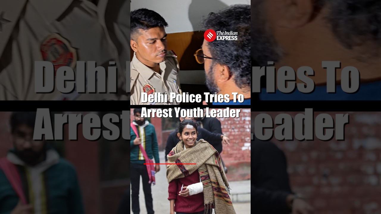 Delhi Police Tries To Arrest Youth Leader