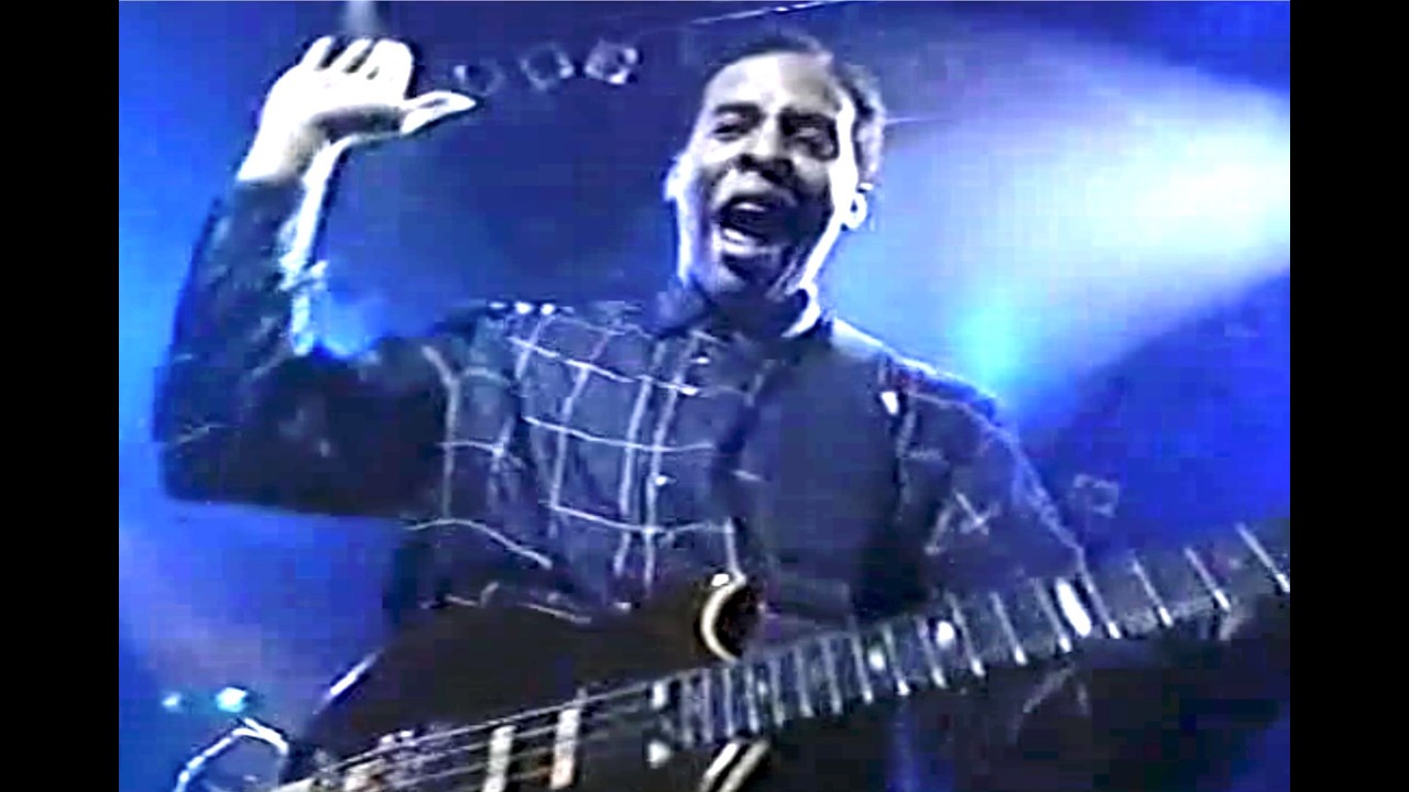 Animal Logic ~ The Concert (Town & Country Club) 1989