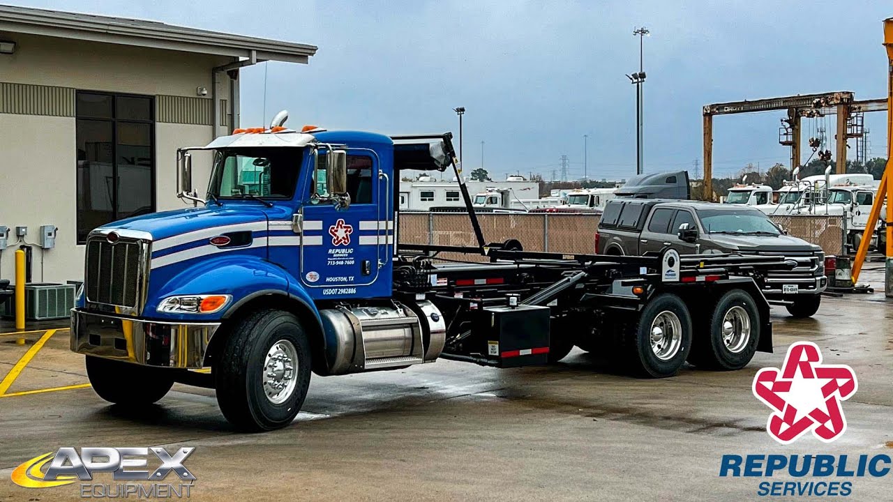 Brand NEW 2022 Peterbilt being shipped out to Republic Services in Houston, Texas!