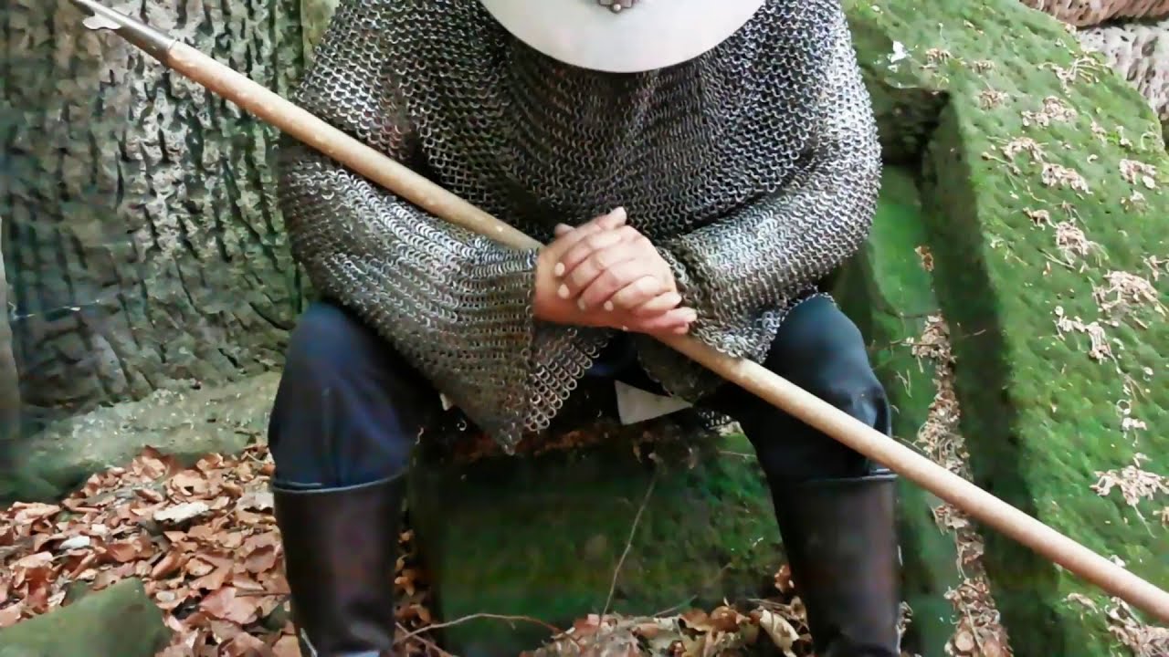 M&auml;rlins Barden - Heldenlied (Offical Music Video)