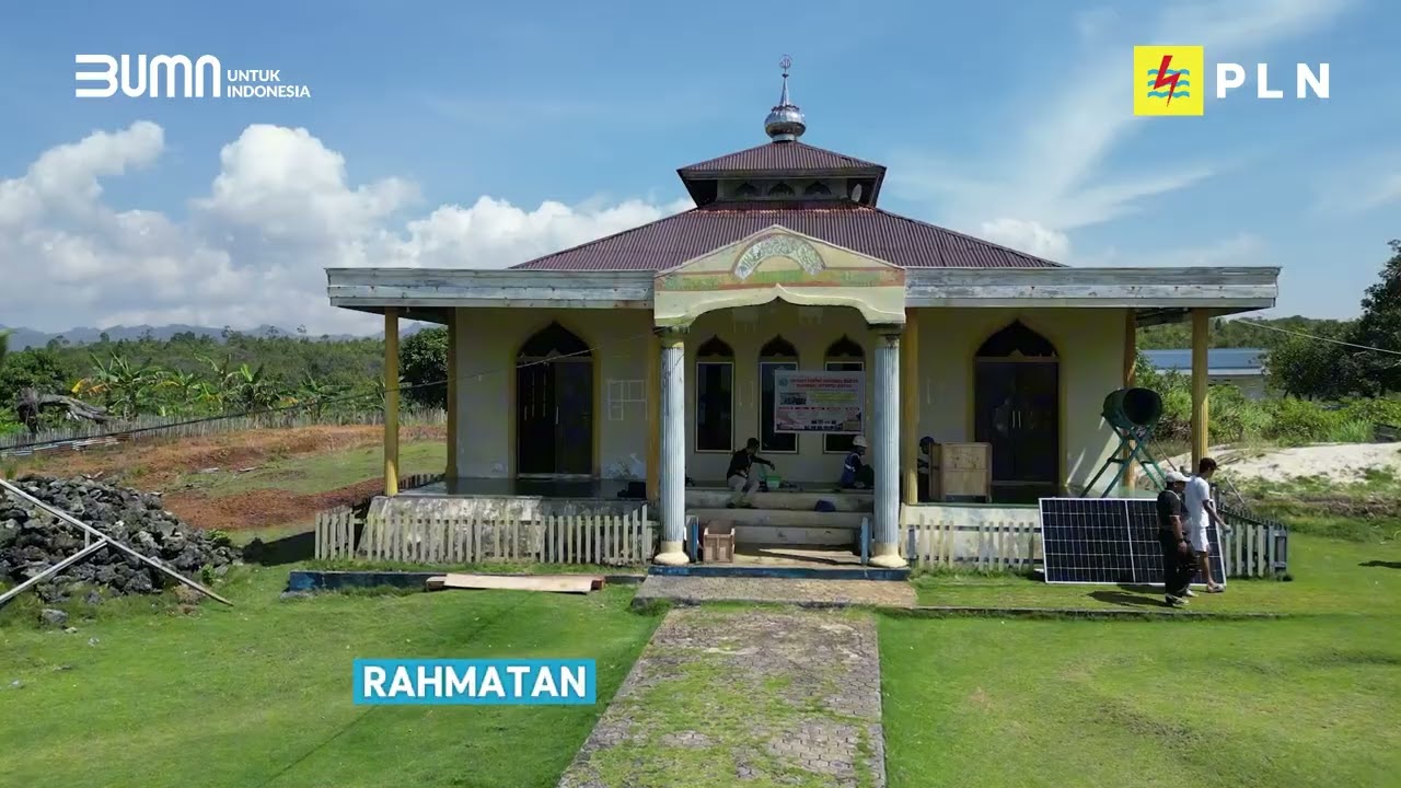 PLN Hadirkan SuperSUN diRumah Ibadah DesaTanjung Harapan MorowaliLangkah NyataMenuju NetZeroEmission