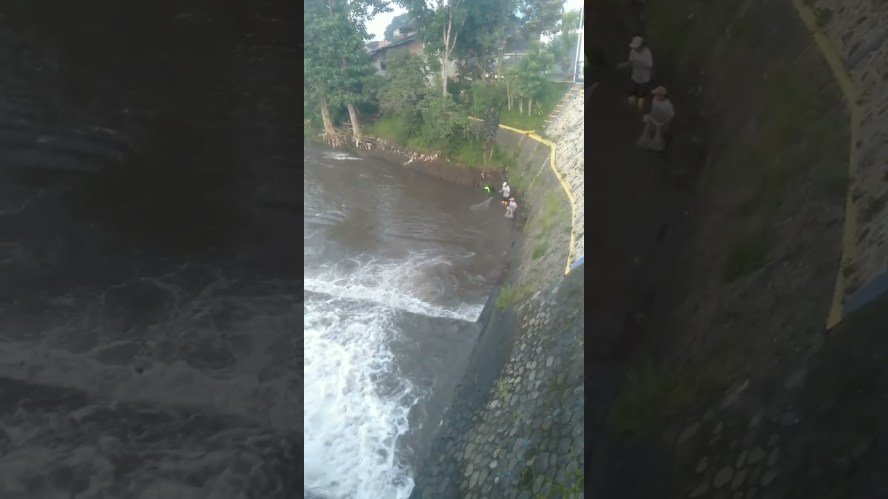 Adzan irama bayati menyentuh HATI setiap yg mendengarkan #bilalindonesia #eastjava 