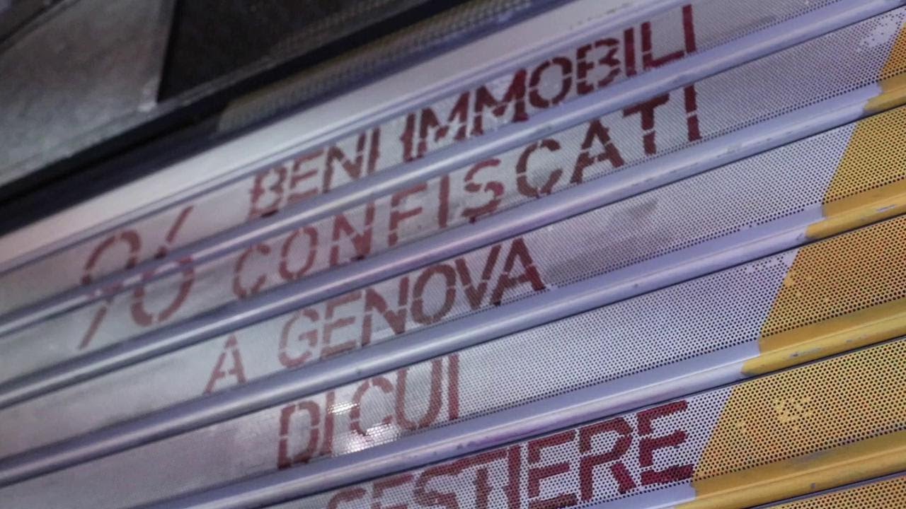 Genova, un punto di incontro nel centro storico nel magazzino sequestrato alla mafia
