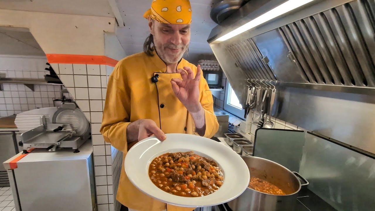 Deliziöses Gulasch vom Rindfleisch mit Kichererbsen kochen!🥩DAS Wirtshausrezept! |Herbi's Kitchen TV
