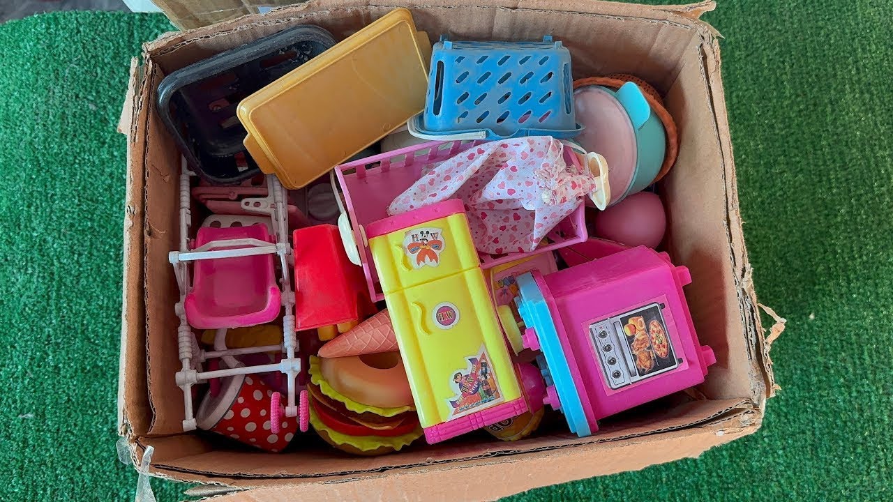 Basket full of miniaturenkicthen set toys , Barbie doll kicthen set Toy Unbox 