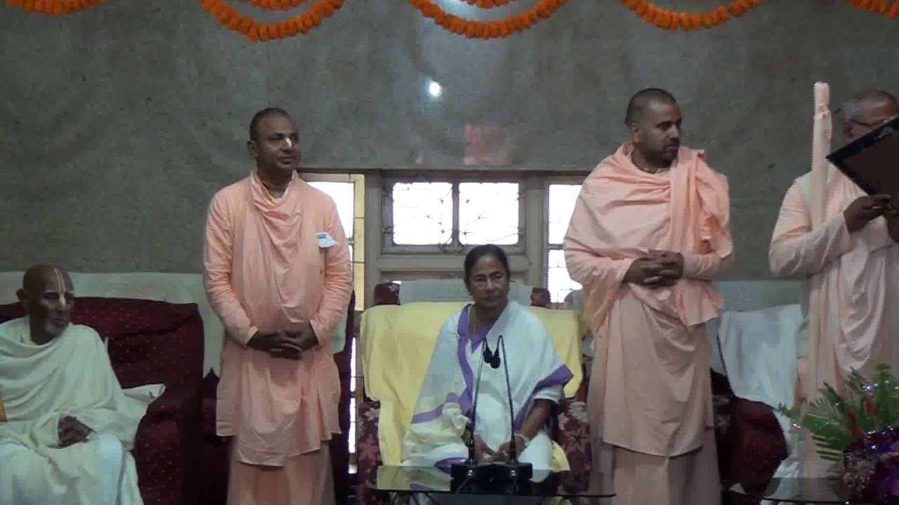 West Bengal chief minister receives reception from Sri Chaitanya Math on 12th Feb 2018