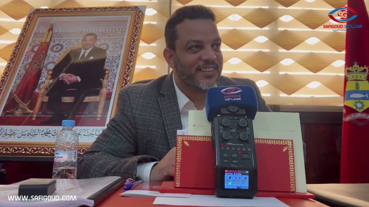 كموش يخرج عن صمته:  ها كيفاش طلق النار على النواب ديالو اللي قال أنهم كيتزعمو الإنقلاب ضده!؟