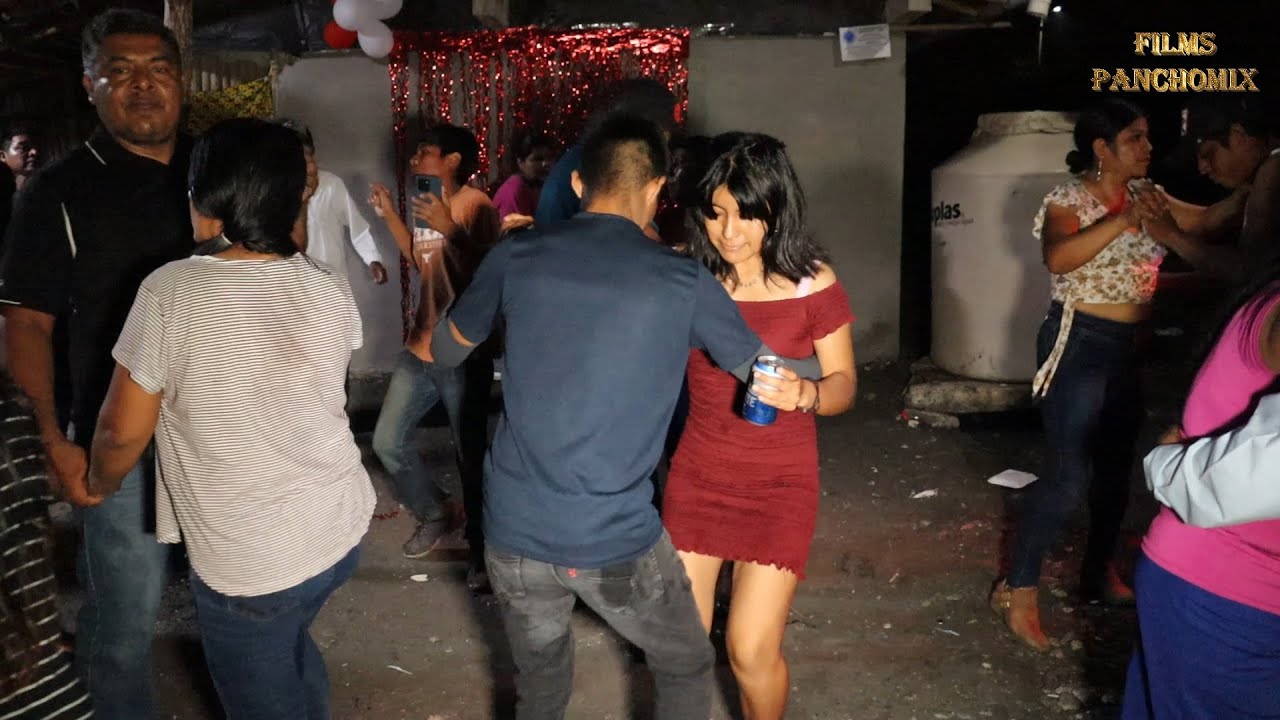Alfredo el intocable de los teclados baile  en vivo desde Huizachal chijolar Tantoyuca ver.