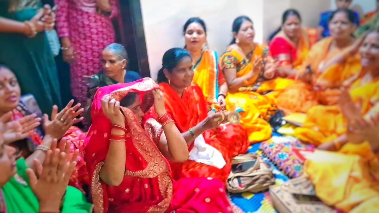 मईया देई दा चटक चुनरिया हम दुल्हिनीया बनबै ना || देवी पचरा गीत || #bhaktibhajan