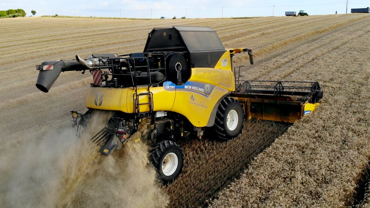 New Holland CR7.90 - Il suo Primo Grano!