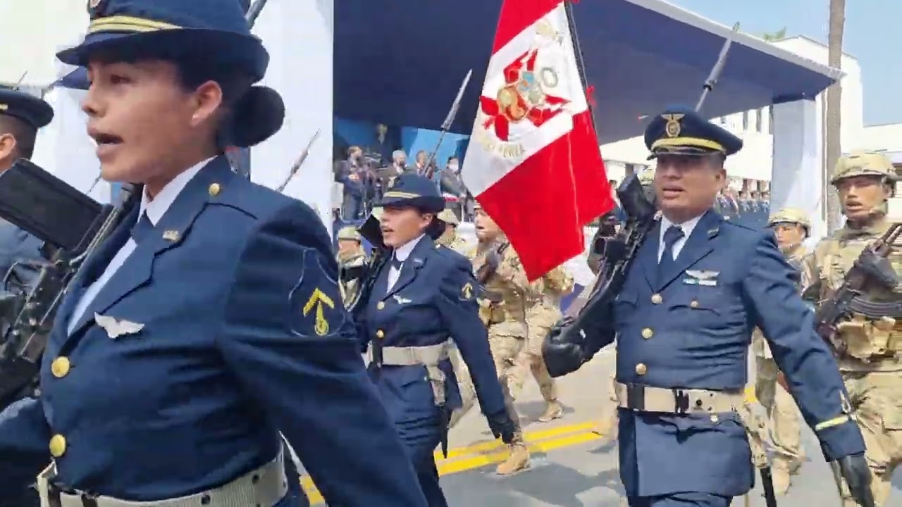 IMPRESIONANTE!!! desfile por el día de la Fuerza Aérea