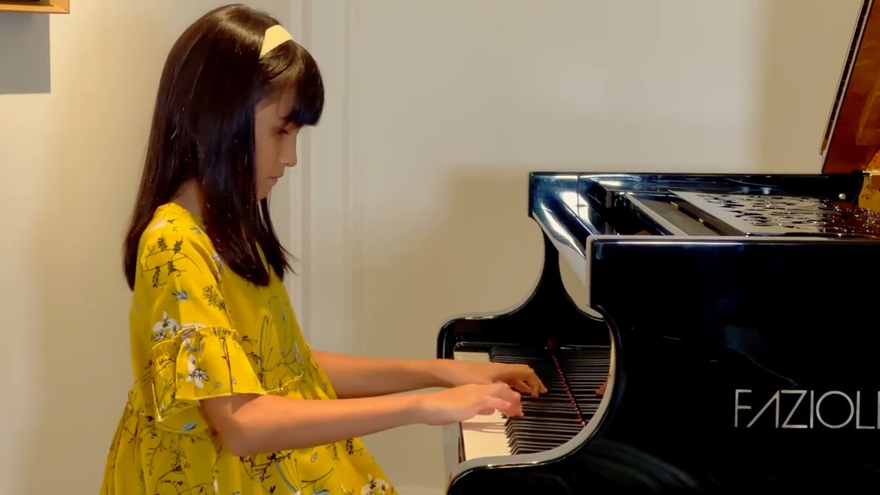 Hillary O'Sullivan (12yo) plays Chopin Etude Op. 25 No. 2 