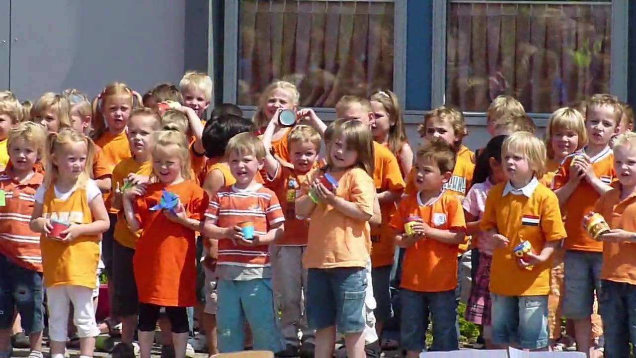 schoolpleinorkest  hoeksteen 23-06-2010 deel2