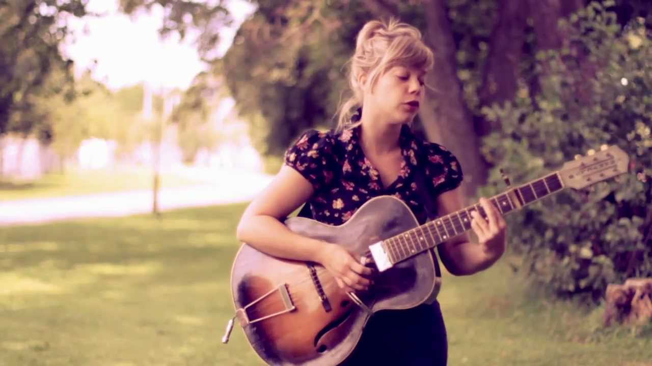 Basia Bulat - I'm Forgetting Everyone - InMyKithcen