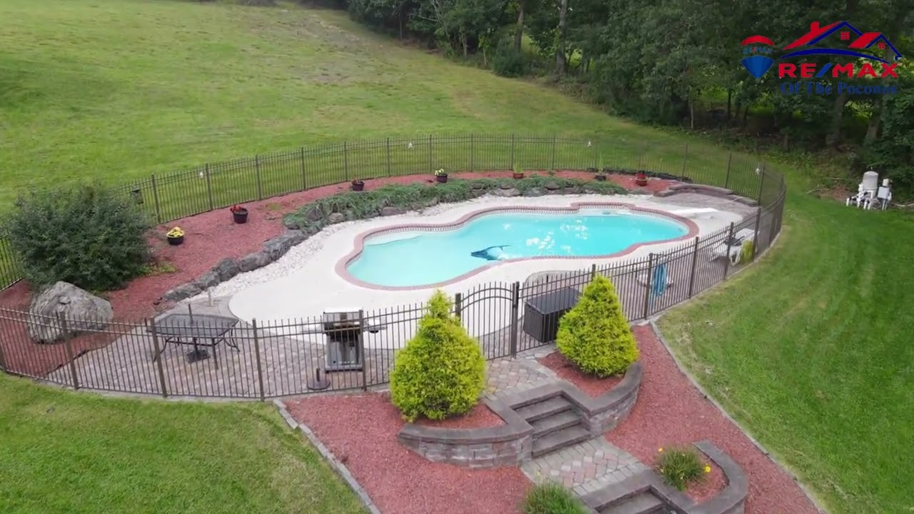 5714 Neola Road, Stroudsburg, PA 18360