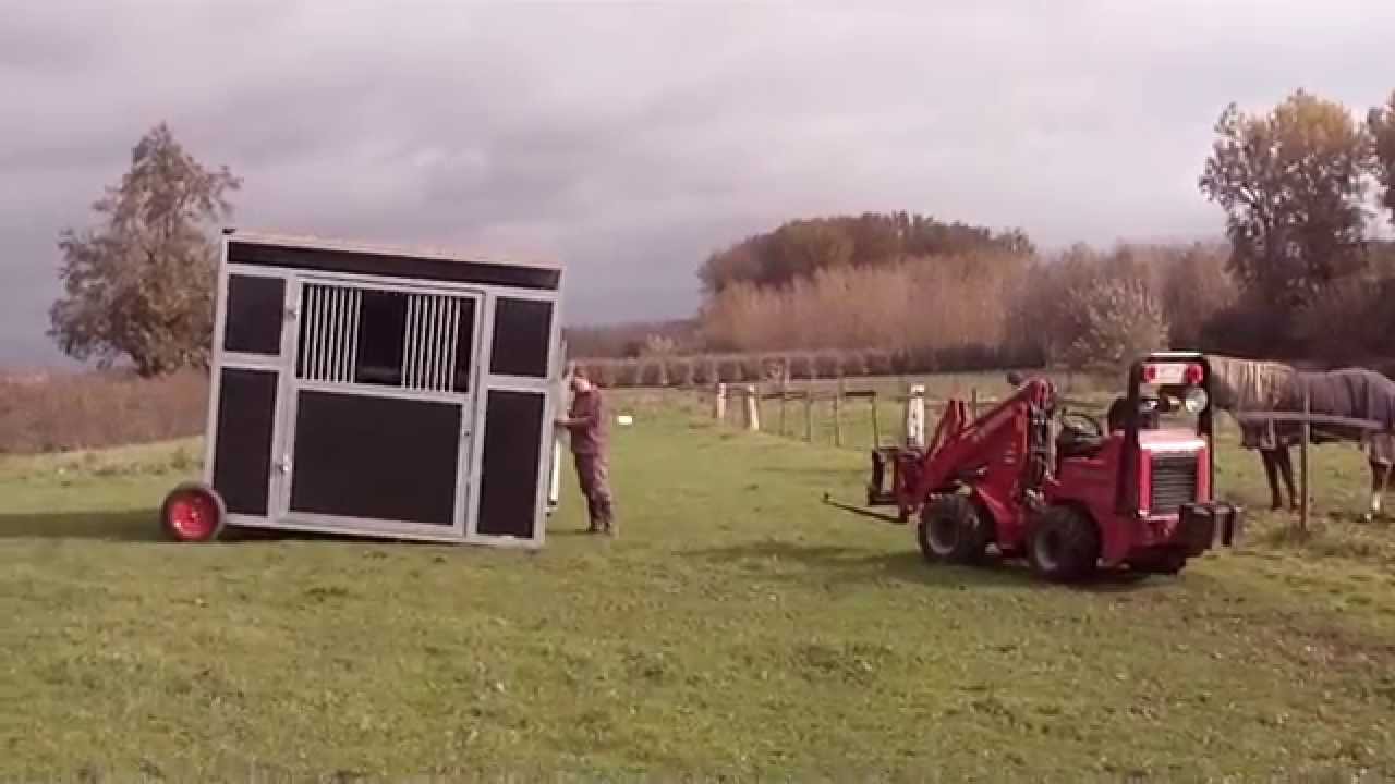 verplaatsbare paardenstal of stal