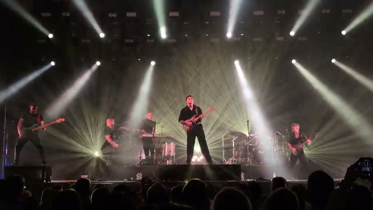 LEPROUS - Take on Me (A-HA cover) Budapest, Barba Negra Red Stage 26.01.27.