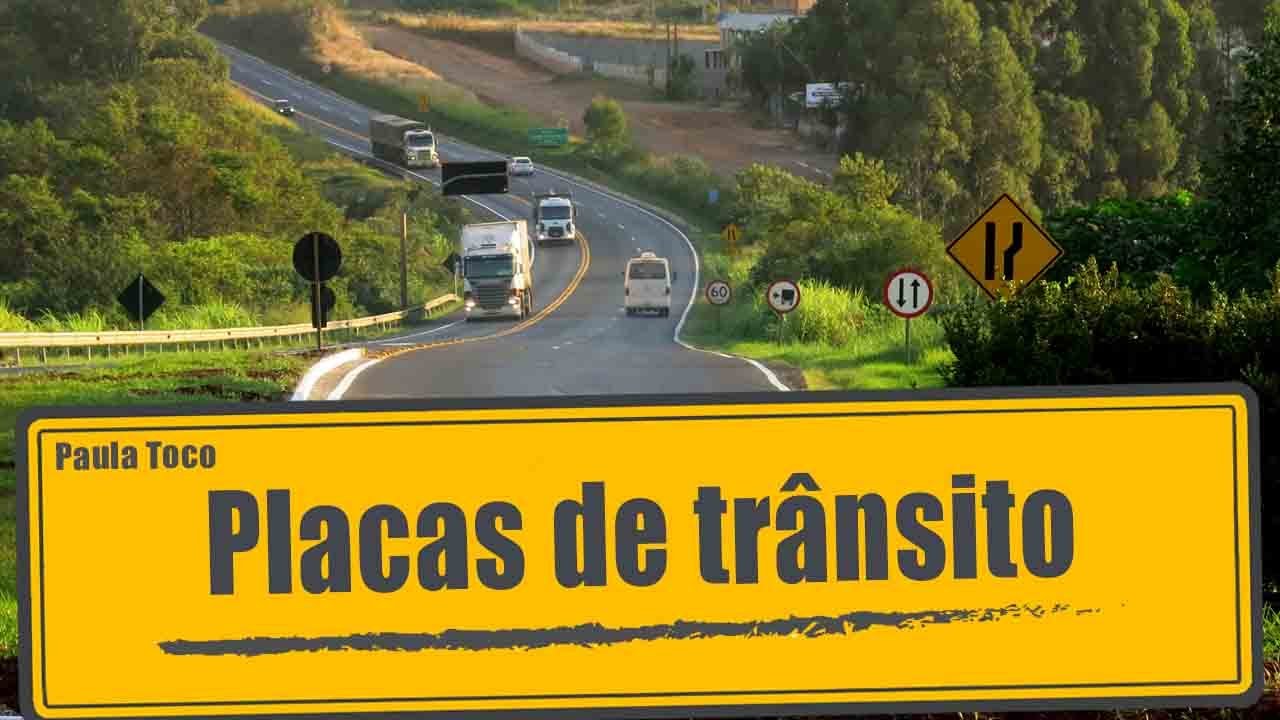 Placas de sinalização de trânsito