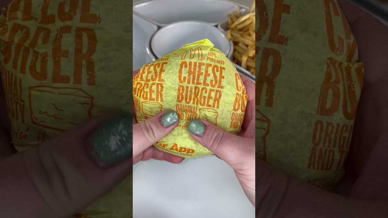 ASMR McDonald&rsquo;s 🍔🍟 #food #asmr #mcdonalds