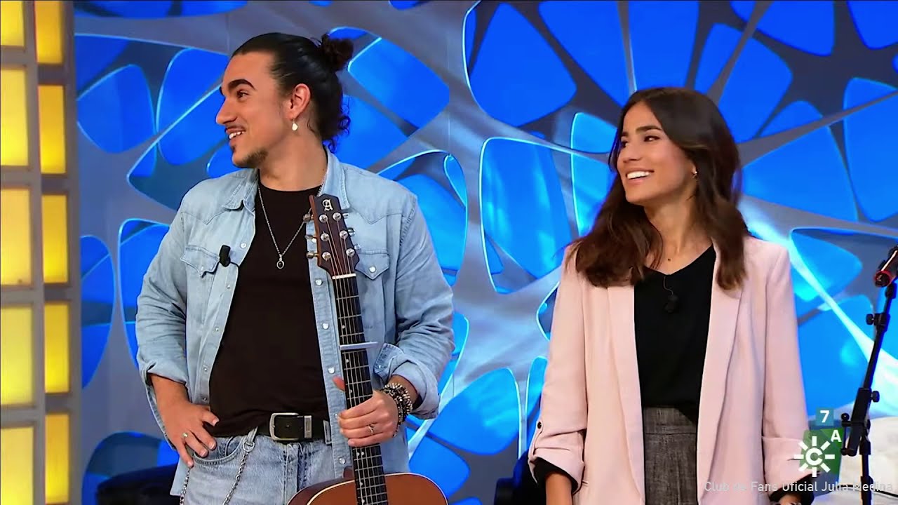 Julia Medina y Gonzalo Hermida en La Tarde Aquí y Ahora de Canal Sur