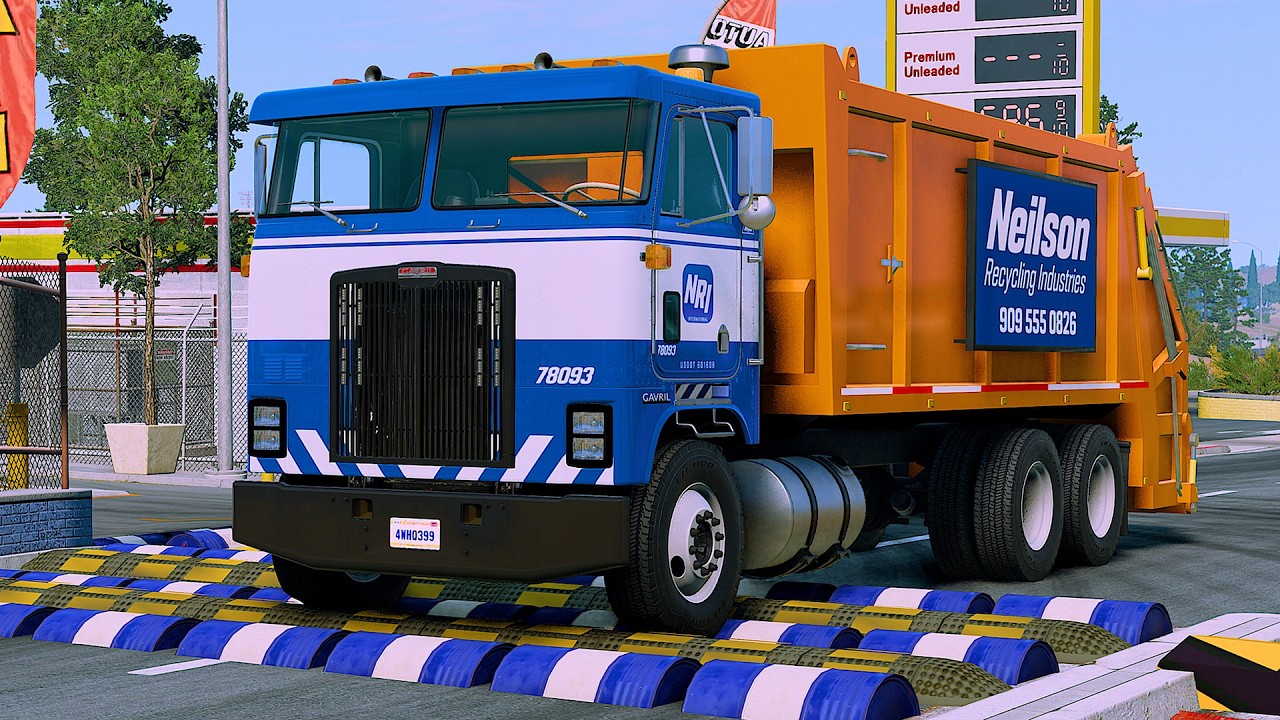 Trucks and Cars vs speed bumps | BeamNG Drive 552