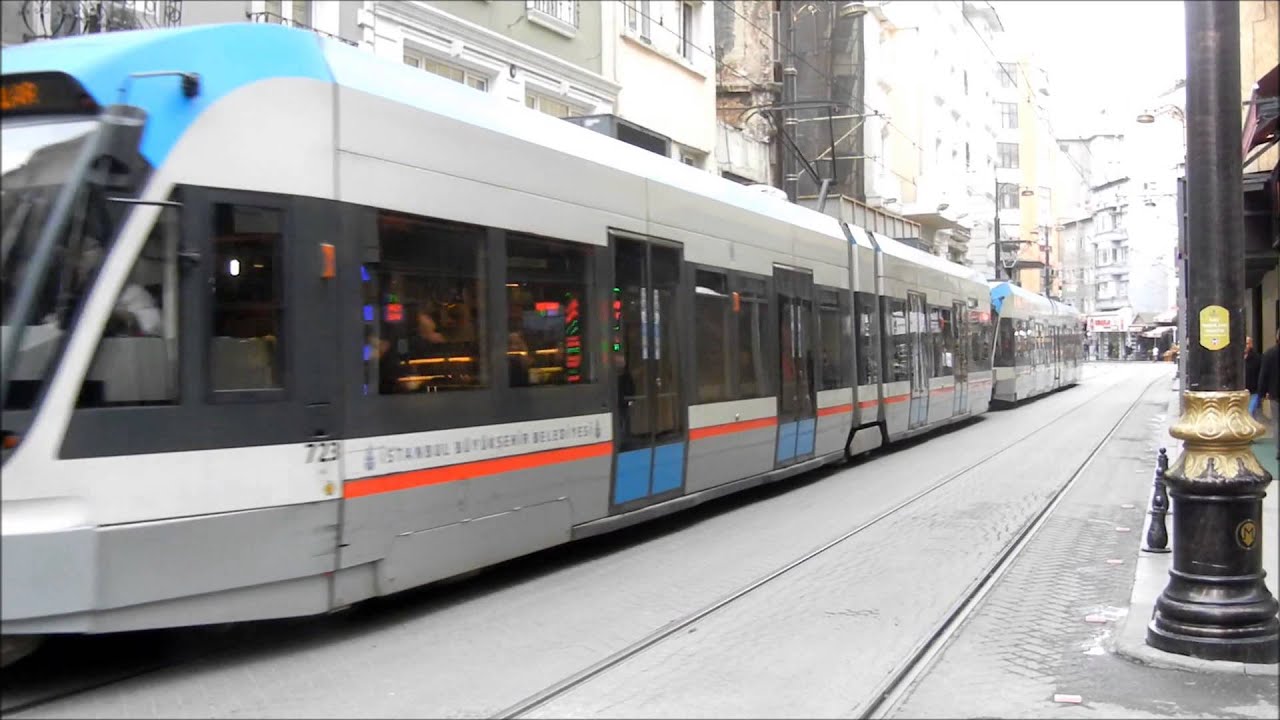 Istanbul trams - IETT - Sirkeci Sultanahmet - Tramvay - Strassenbahn . Tramway . Villamos
