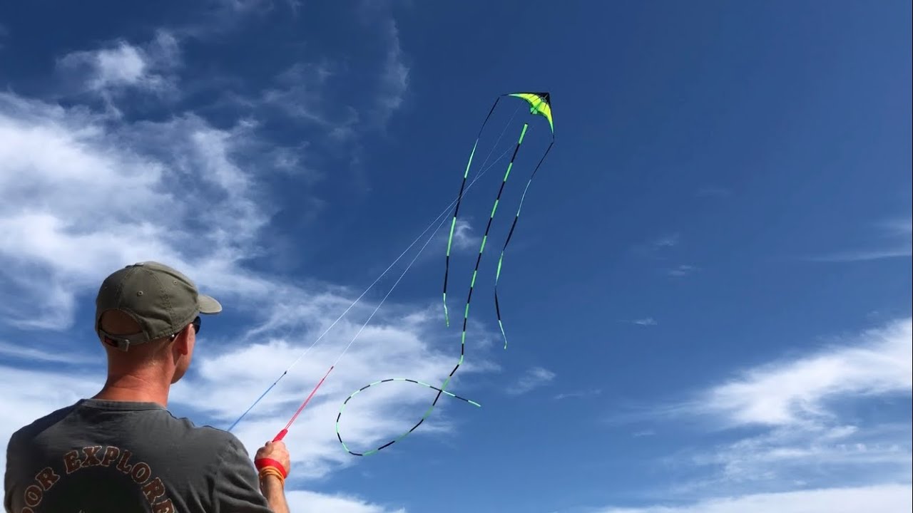 Prism Hypnotist kite 100ft tail