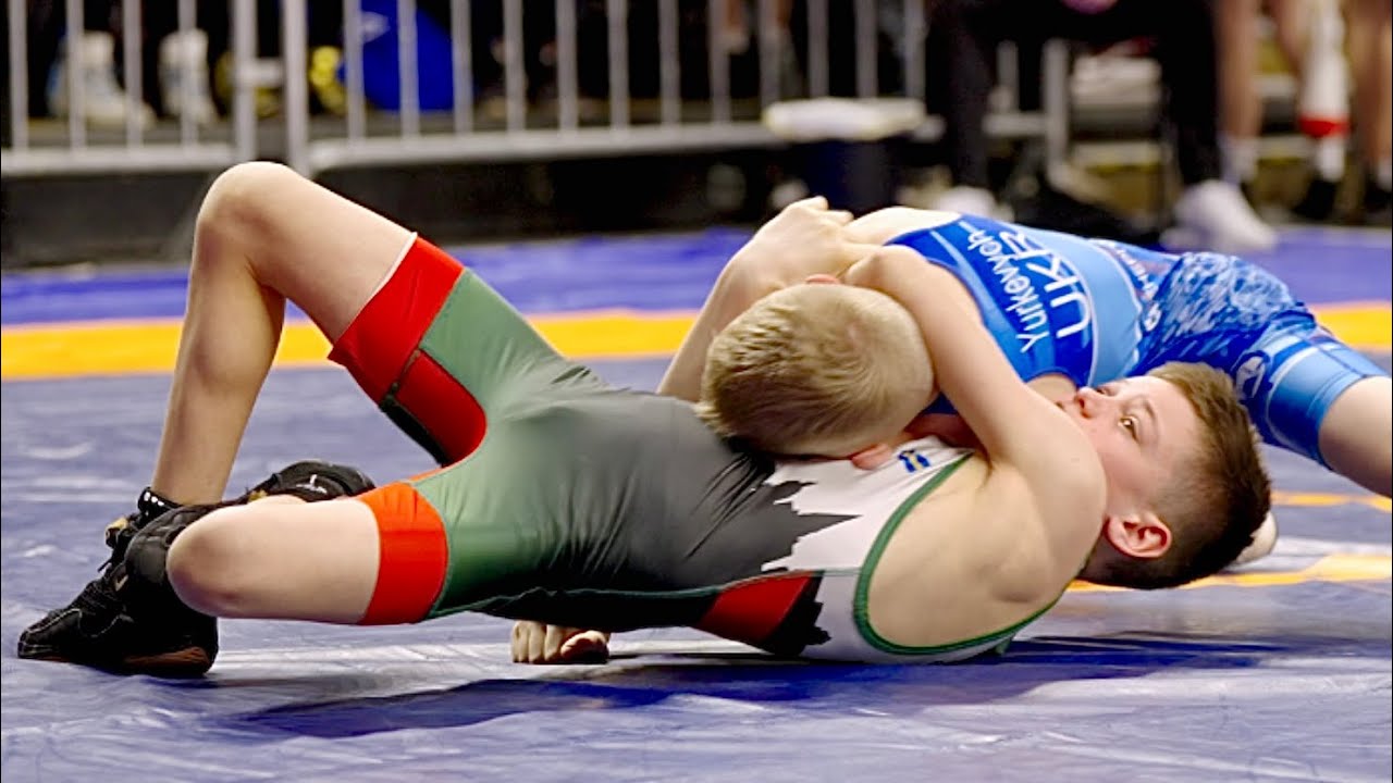 U13 Eliot Bredler (SWE) vs Nazar Yurkevych (UKR) 35kg. Greco-roman boys youth wrestling. B-cam-man