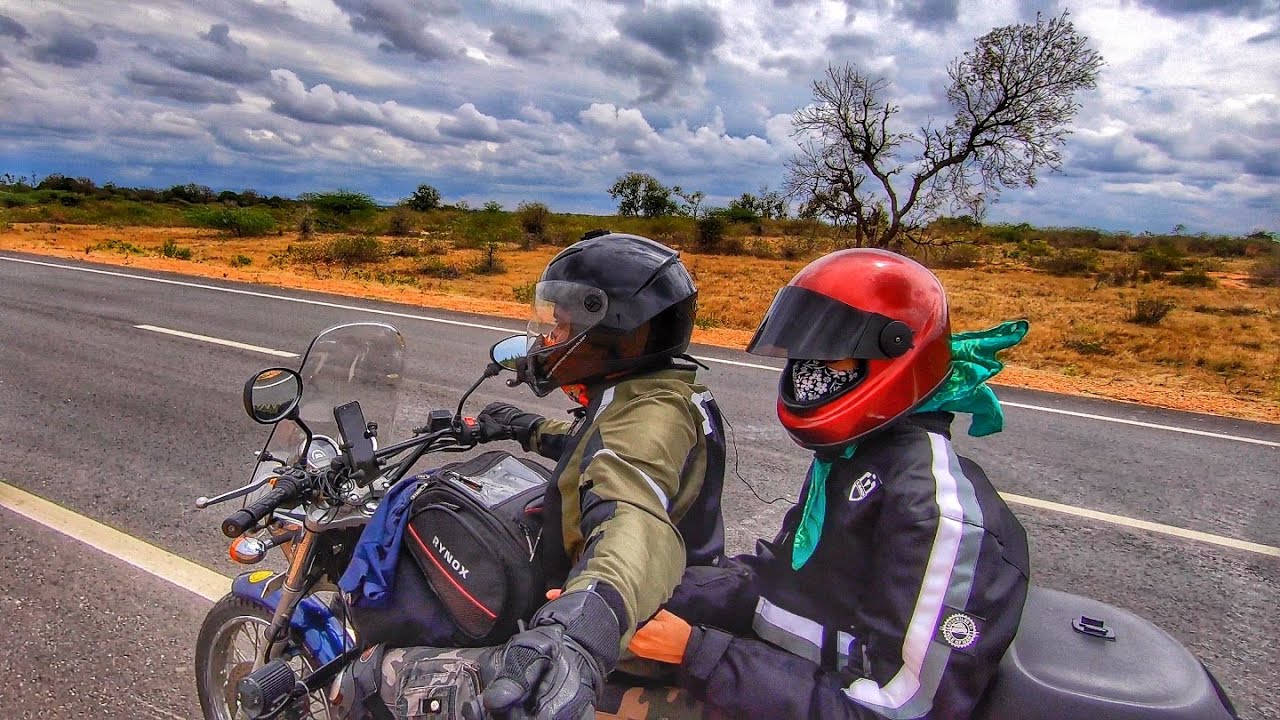 Ride to LEPAKSHI - Archeological Excellence | Royal Enfield Thunderbird 500 | Couple Motovlog