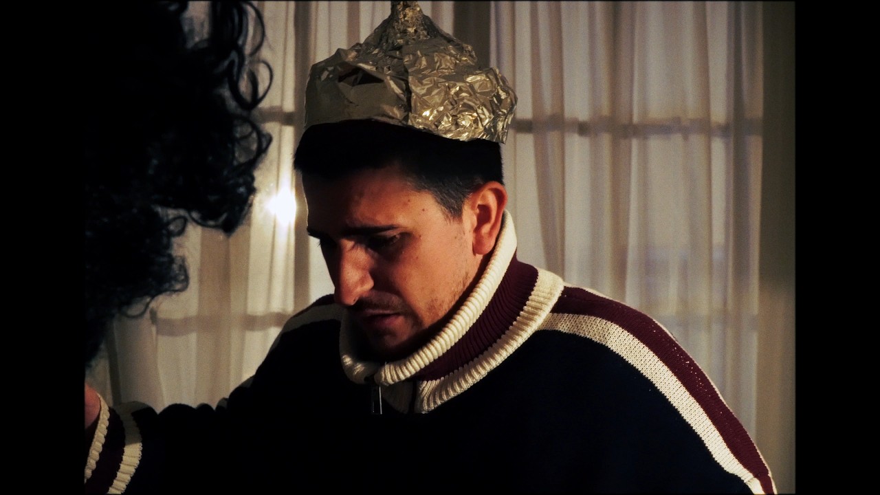 GORROS DE PLATA  -  Cortometraje