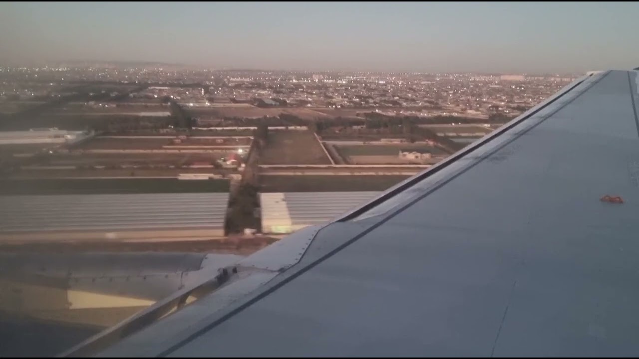 Azerbaijan - descent into Baku